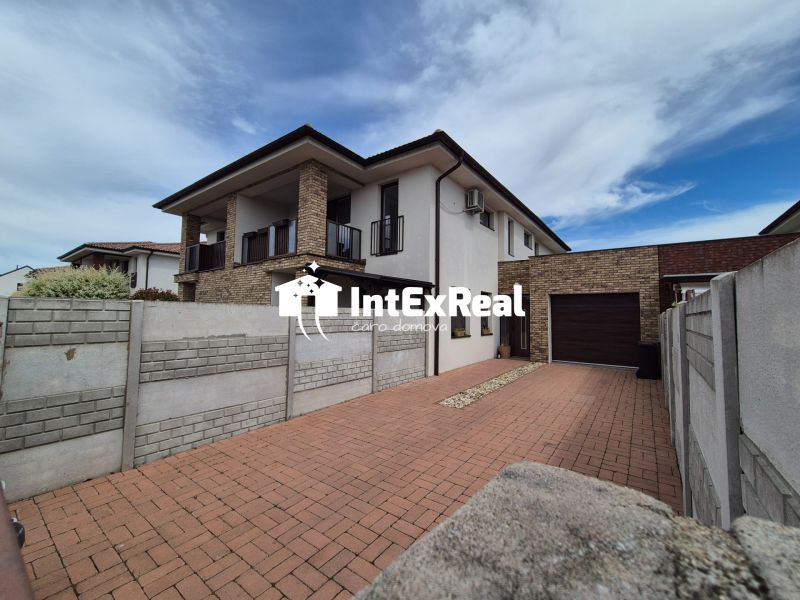 Výnimočný predaj! Byt so záhradou,  garážou, Galanta , viac na: https://reality.intexreal.sk/