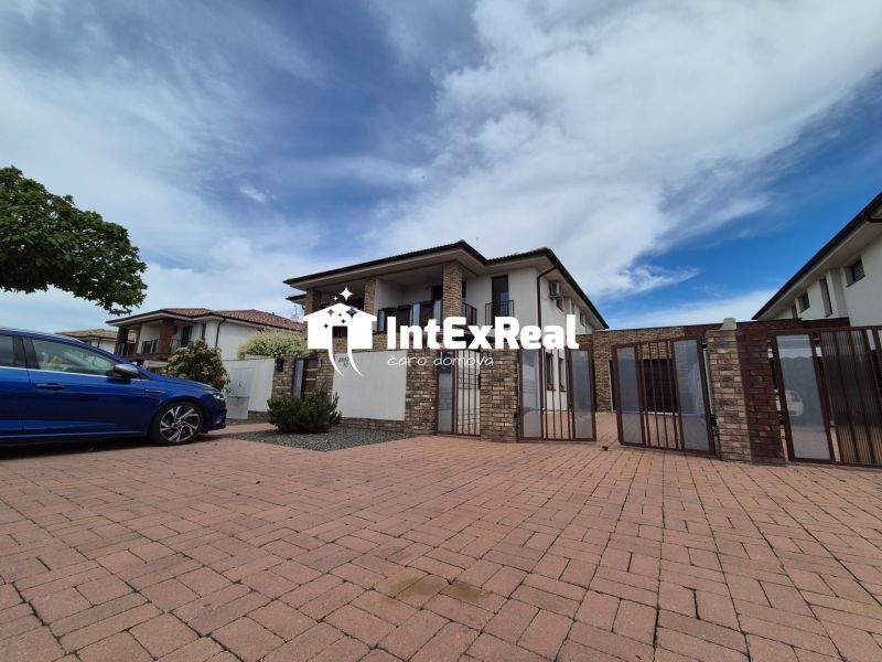 Výnimočný predaj! Byt so záhradou,  garážou, Galanta , viac na: https://reality.intexreal.sk/