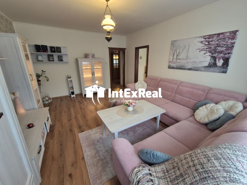 Veľkometrážny 3 i. BYT, loggia, pivnica, na predaj  Galanta, Sever, viac na: https://reality.intexreal.sk/