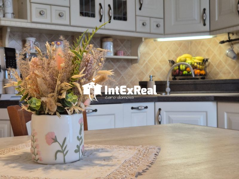 Veľkometrážny 3 i. BYT, loggia, pivnica, na predaj  Galanta, Sever, viac na: https://reality.intexreal.sk/