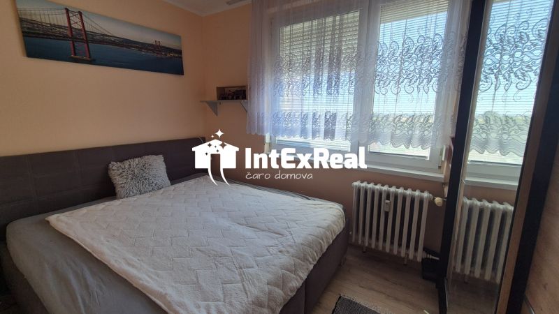 Klimatizovaný 1 izb. byt, predelený na 2 izbový, predaj Galanta, Sever, viac na: https://reality.intexreal.sk/