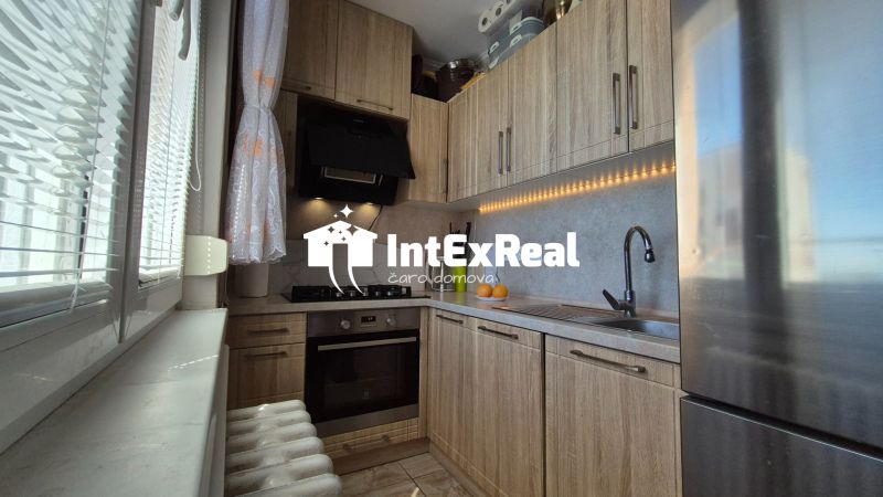 Klimatizovaný 1 izb. byt, predelený na 2 izbový, predaj Galanta, Sever, viac na: https://reality.intexreal.sk/