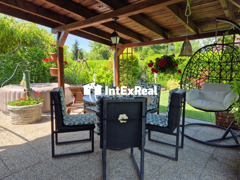 Záhrada s vírivkou, záhradným domčekom, Galanta, Sever, viac na: https://reality.intexreal.sk/
