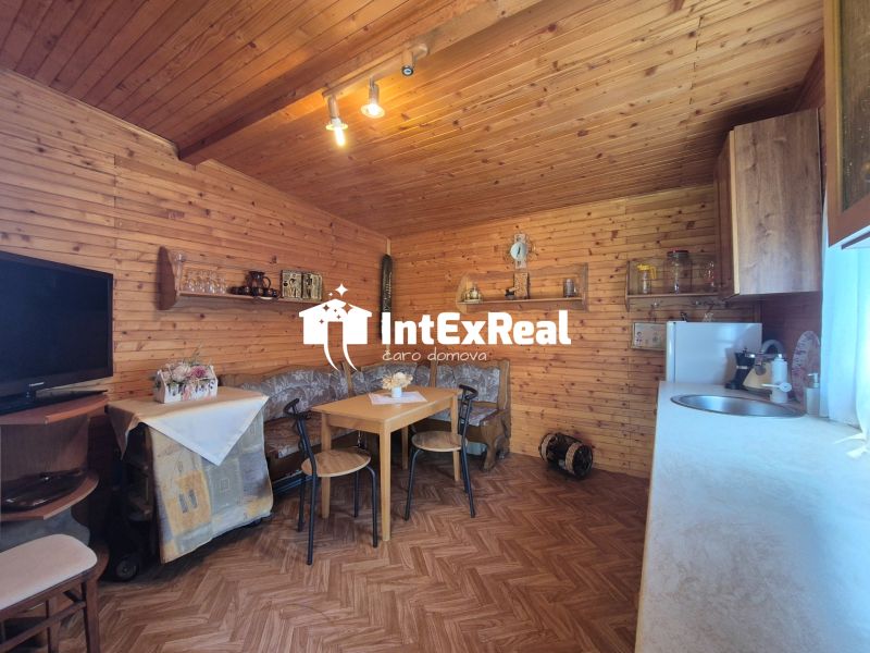 Záhrada s vírivkou, záhradným domčekom, Galanta, Sever, viac na: https://reality.intexreal.sk/