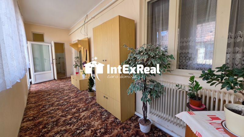 Nehnuteľnosť s potenciálom, RD s 18,71á pozemkom, na predaj Mostová, viac na: https://reality.intexreal.sk/
