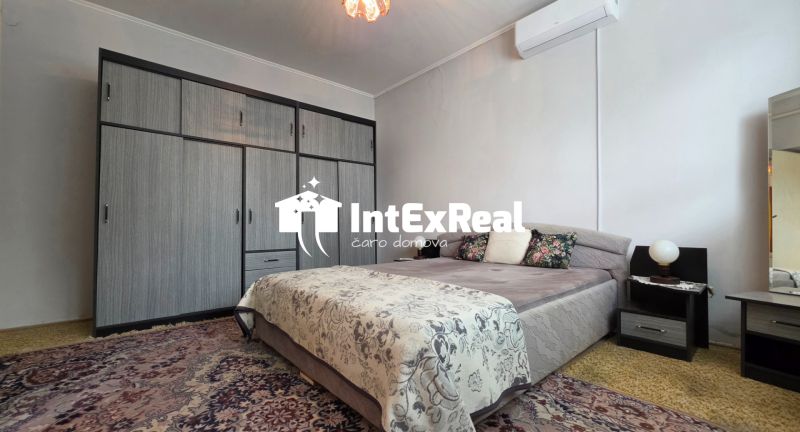 Nehnuteľnosť s potenciálom, RD s 18,71á pozemkom, na predaj Mostová, viac na: https://reality.intexreal.sk/