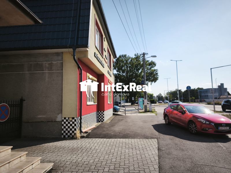 Prenájom obchodno-administratívneho priestoru , Šaľa  centrum, viac na: https://reality.intexreal.sk/