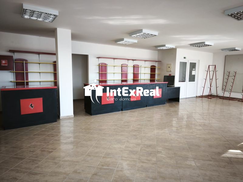 Prenájom obchodno-administratívneho priestoru , Šaľa  centrum, viac na: https://reality.intexreal.sk/