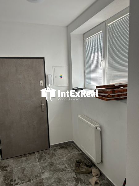 Na prenájom veľký 2 izbový byt,Košúty, viac na: https://reality.intexreal.sk/