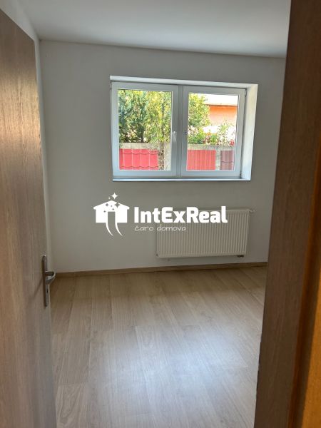 Na prenájom veľký 2 izbový byt,Košúty, viac na: https://reality.intexreal.sk/