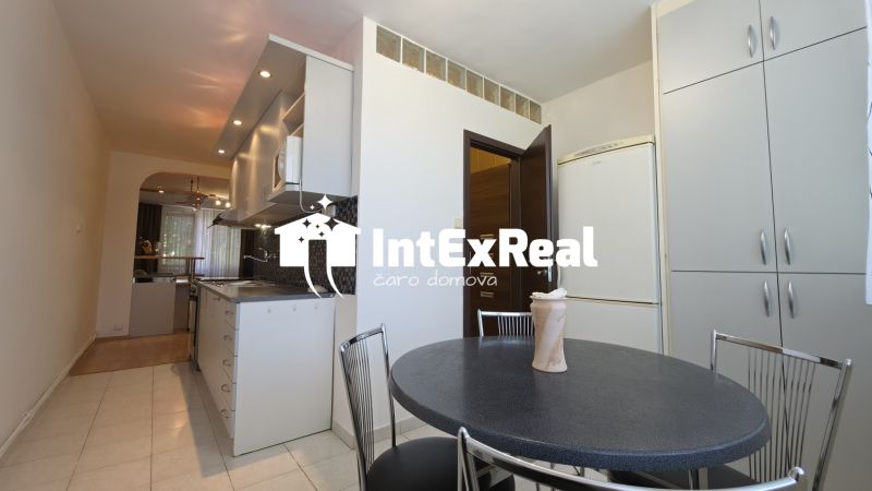 Zariadený 2 izb. Byt, garáž na prenájom, Galanta, Krásna, viac na: https://reality.intexreal.sk/