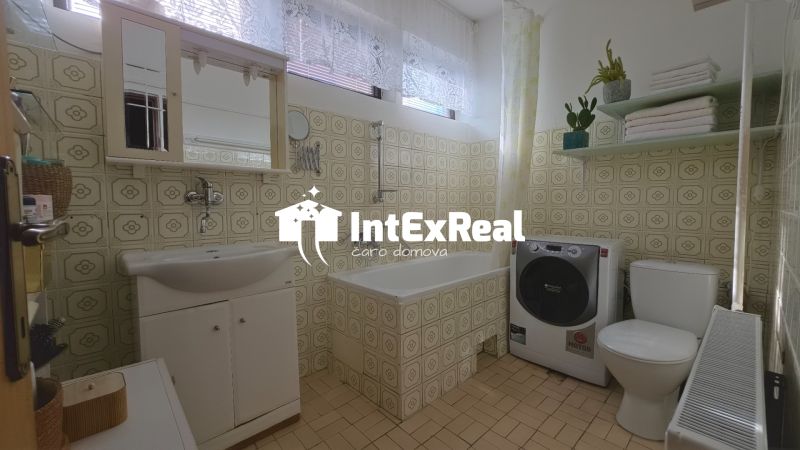 Útulný 4i rodinný dom a veľkým potenciálom, Trstice, viac na: http://reality.intexreal.sk/
