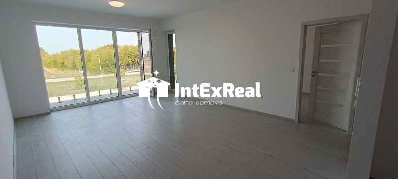 Moderný 2-izbový byt s priestrannou terasou v novostavbe R Centrum – Richtárske pole, Galanta