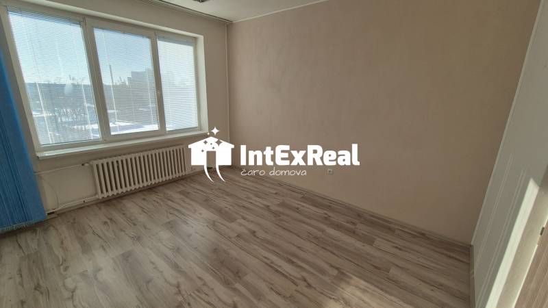 Prenájom, administratívne a kancelárske priestory, Galanta, 12,53 m², viac na: http://reality.intexreal.sk/