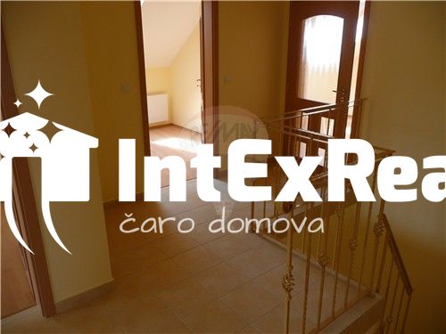 NA PREDAJ 5 izbový rodinný dom, Galanta  , viac na : http://reality.intexreal.sk/